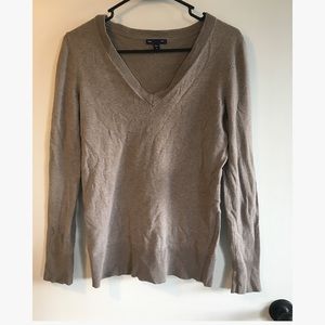 Gap v-neck sweater